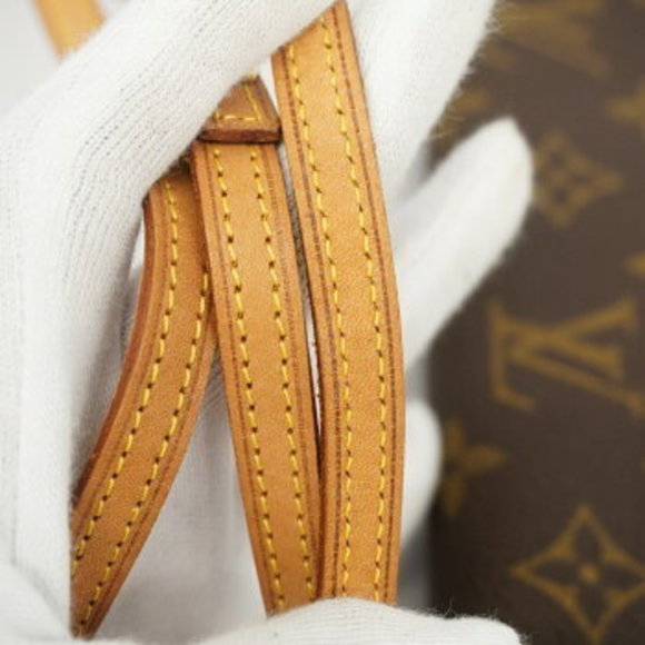 Louis Vuitton Monogram Pochette Twin GM Shoulder Bag - Picture 8 of 10